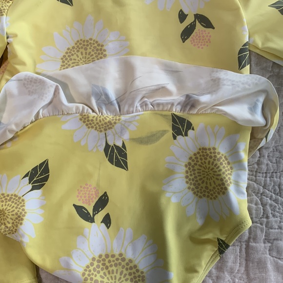 Sunflower 1-piece rashguard swimsuit - Picture 2 of 3